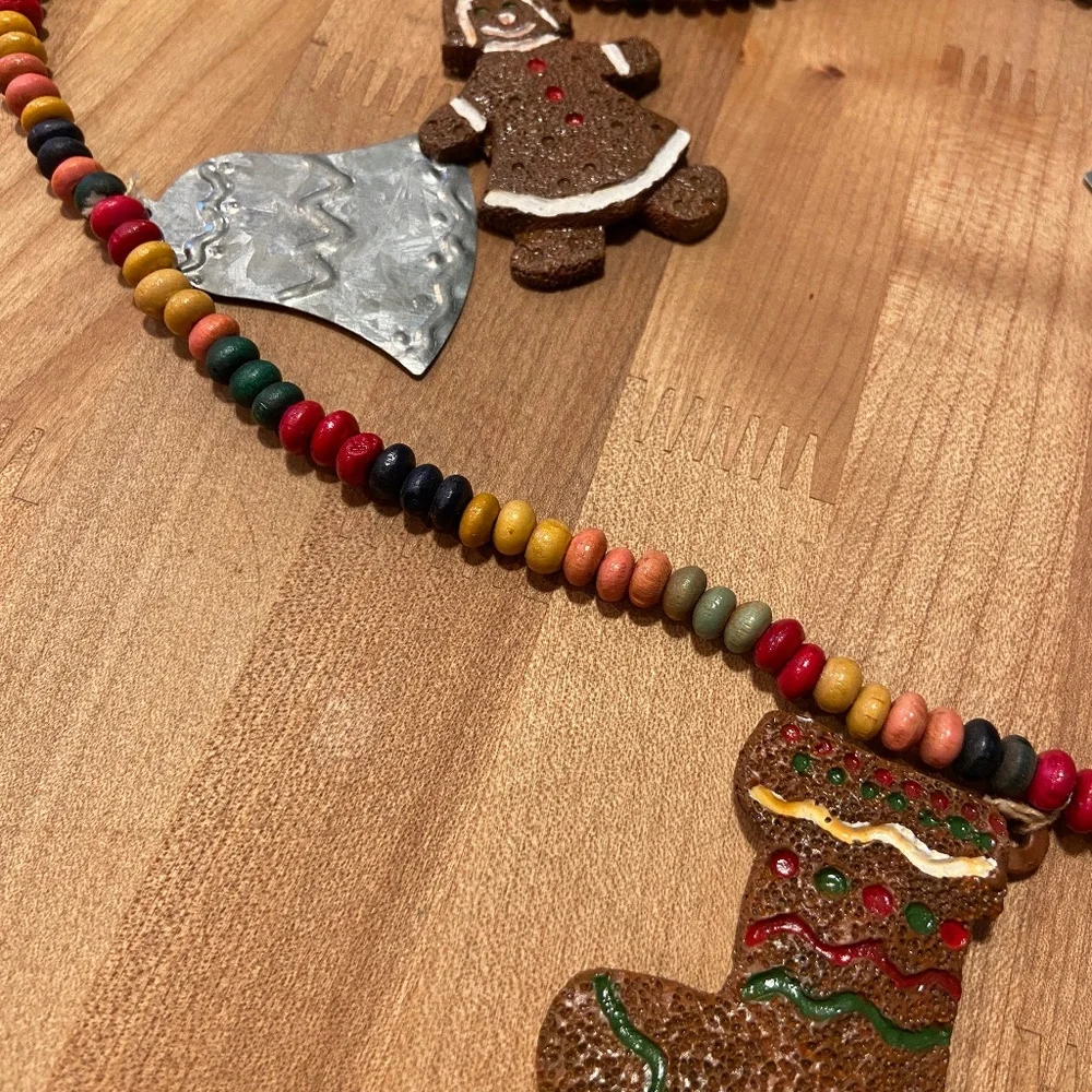 Vintage 8ft Gingerbread Beaded Christmas Garland Primitive Decor